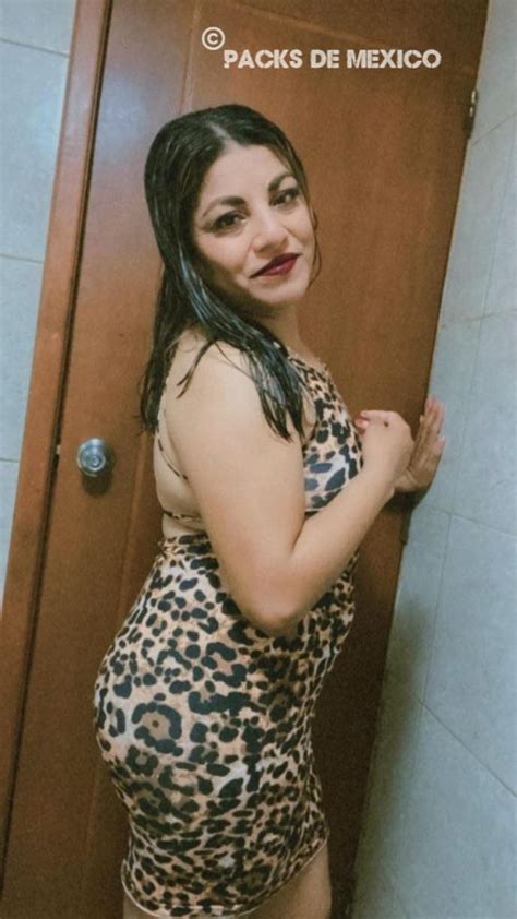 Ross Tapia Xul Yucatán Sexy Milf Enseñando Sus Tetas Y Vagina Packs de México
