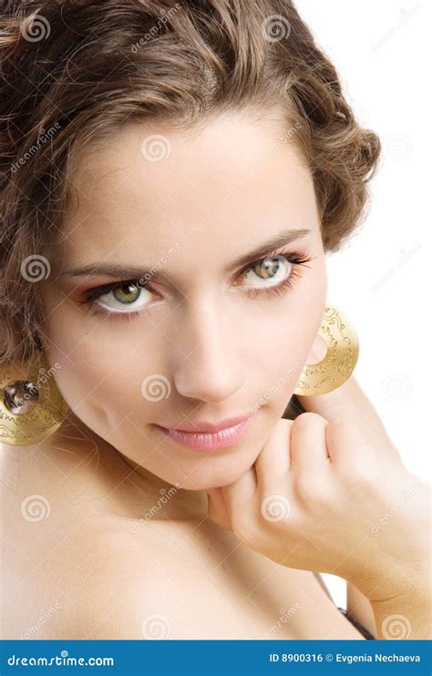 Brunette Hermoso Aislado En Blanco Foto De Archivo Imagen De Hembra Misterio