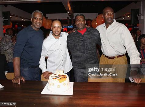 John Starks Foundation Celebrity Bowling Photos Et Images De Collection