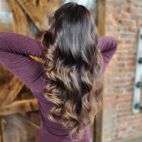 5 Waves To Follow: A Step-By-Step Guide To Cutting Your Own Long, Luscious Locks