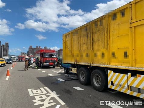 快訊／新莊台65線「小貨車追撞車斗」！車頭爛毀 駕駛受困無心跳 Ettoday社會新聞 Ettoday新聞雲