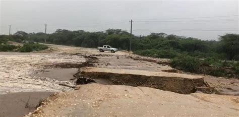 Fuertes Lluvias Deja Pueblos Incomunicados Ca Da De Rboles