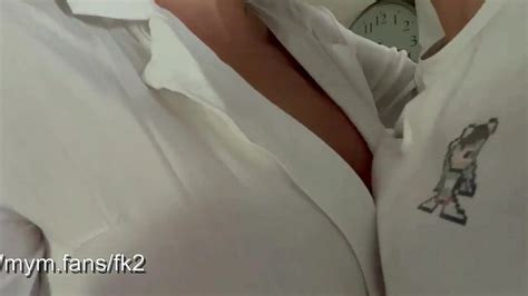 Milf Aux Gros Seins Baisée Nature Par Son Voisin De 18 Ans Pour La 1ère Fois MILF NEXT DOOR