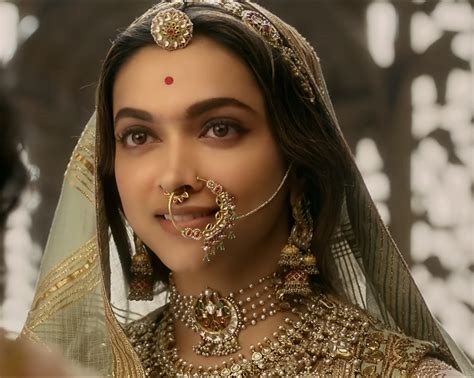 deepika padukone  gorgeous  padmaavat