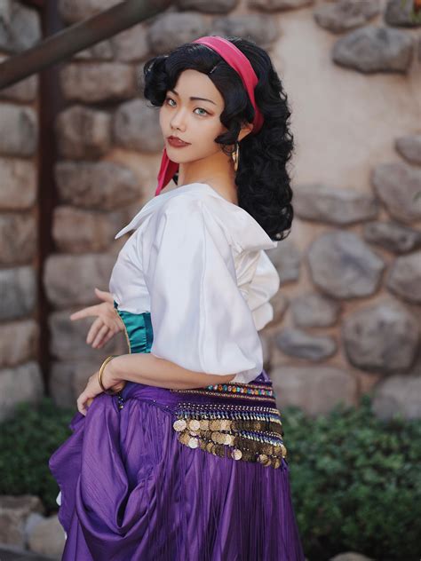 Esmeralda Disney Cosplay