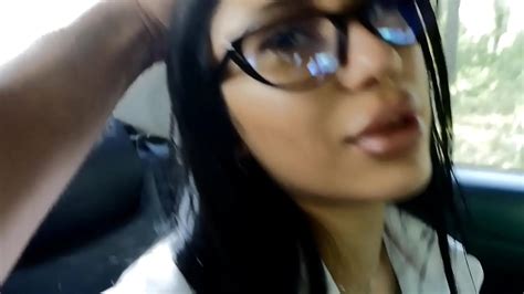 Falsa enfermeira de táxi em lingerie sexy faz sexo no carro XNXX