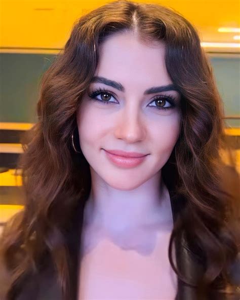 Burcu Özberk Fan burcuozberk l Instagram fotoğrafları ve videoları