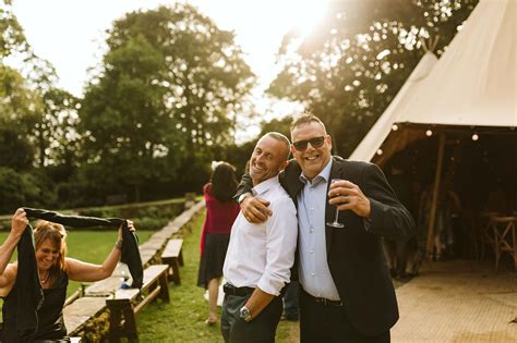 Catherine And Ian Tipi Wedding At Cannon Hall Barnsley Garden