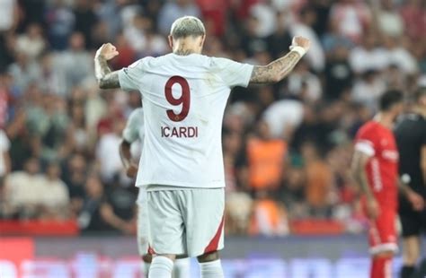 R Dvan Dilmen Icardi Doyumsuz Bir Karakter Futbol