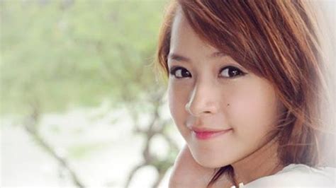 quản lý của hot girl chi pu Hot girl Chi Pu đẹp khả ái khi dùng iPhone soha vn