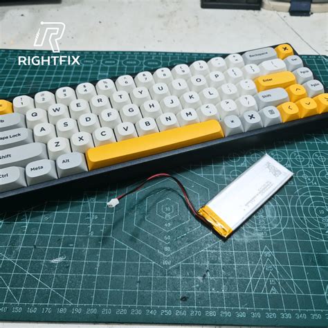 Thay switch chuột Logitech, Razer, Corsair giá rẻ - RightFix