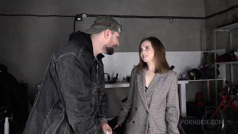 Bella Grey Anal Fisting