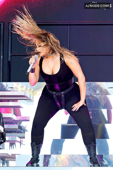 Bebe Rexha Sexy Shows Off Her Big Stuns Cleavage And Hot Curves While Performing At Coachella In