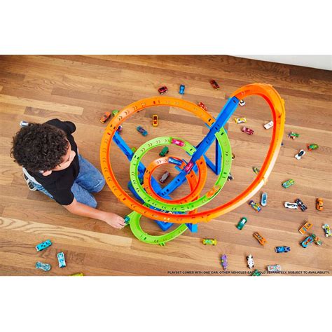 Mattel Hot Wheels Action Spiral Speed Crash HGV