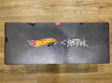 Tesla Cybertruck And Cyberquad Hot Wheels Rc Kit Silver Gyd