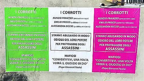 Torre Annunziata Manifesto Contro I Procuratori Del Tribunale Lo