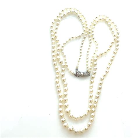 Mid Century Japanese White Akoya Pearl Graduating Double Strand