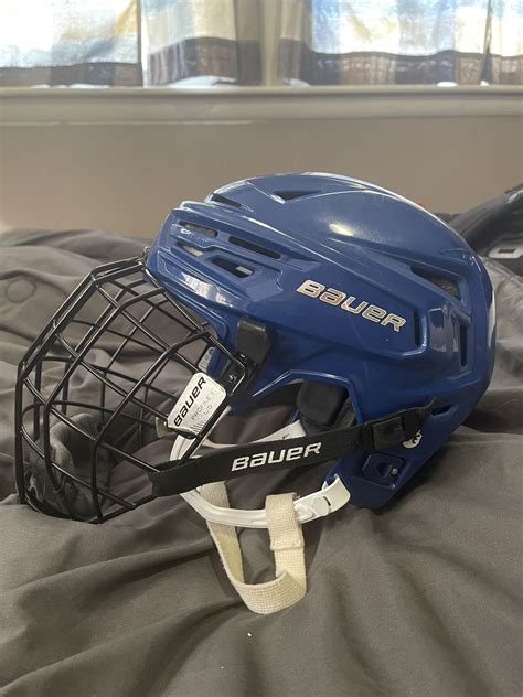 Used Medium Bauer Pro Stock Re Akt 150 Helmet Sidelineswap