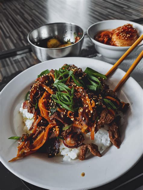 [homemade] Korean bulgogi rice bowl (bulgogi deopbap) : r/food