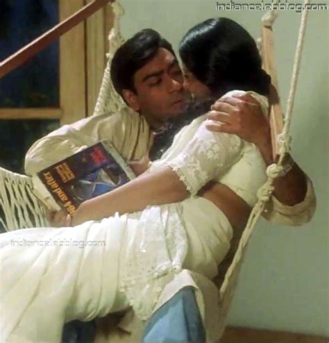 Kajol Bollywood Actress Cms4 Hot Saree Hd Caps Indiancelebblog