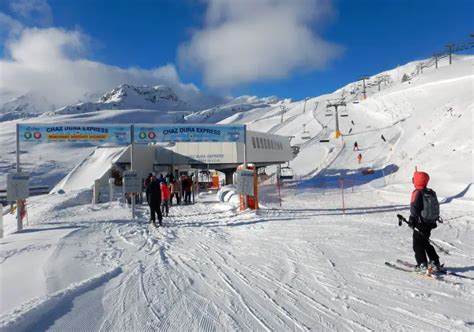 La Thuile Ski Resort Info Guide La Thuile Espace San Bernardo Italy