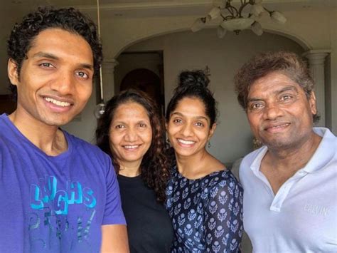 Johnny Lever Wife Photo