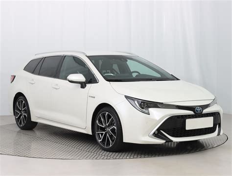 Toyota Osobní auta kombi 2019 od 110 kW prodej vozů Toyota YAUTO cz