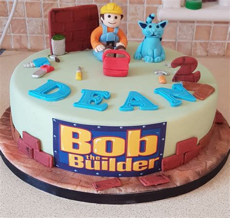 Bob the builder cake