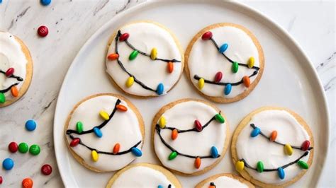 Round Sugar Cookie Christmas Decorating Ideas