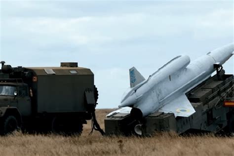 Shot: под Калугой взорвался советский дрон Ту-141 "Стриж" - МК