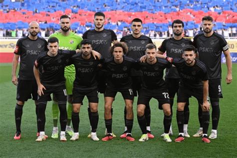 [REQUEST] Dinamo Zagreb 23-24 Kits : r/WEPES_Kits