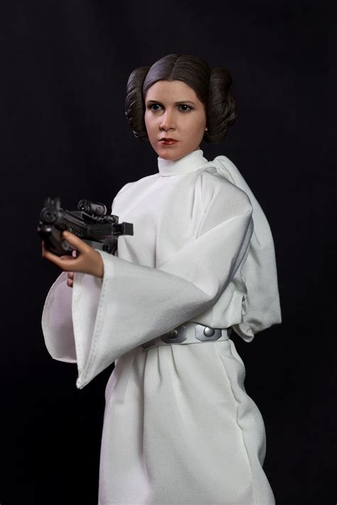 Doons Dungeon Hot Toys Star Wars Princess Leia Figure Review