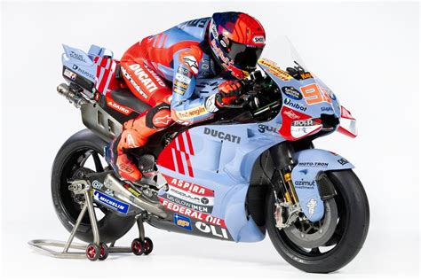 Gresini Presenta La Moto De M Rquez Para Motogp