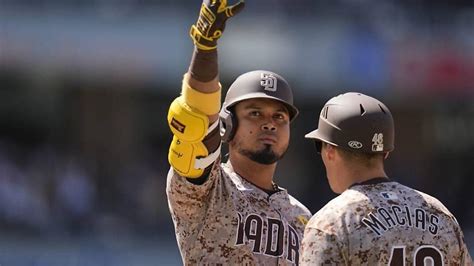 VIDEO Venezolano Luis Arráez aseguró su tercer título de bateo