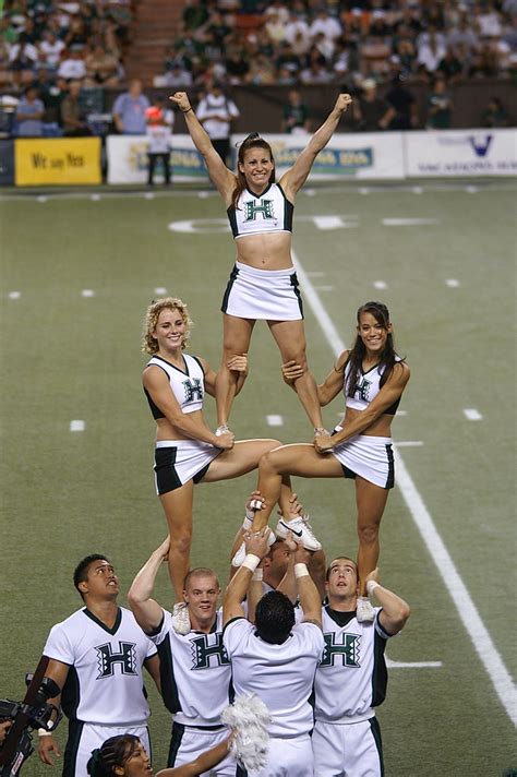 University Of Hawaii Cheerleaders Mark Ramelb Flickr