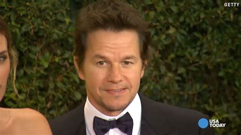 Mark Wahlberg plays poker during interview