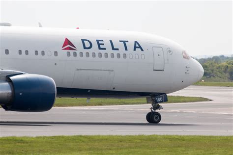 6 Chilling Details Of Near Miss Plane Disaster At Jfk