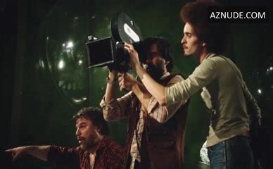 Julia Ianina Simone Spoladore Underwear Lesbian Scene In Magnifica Aznude