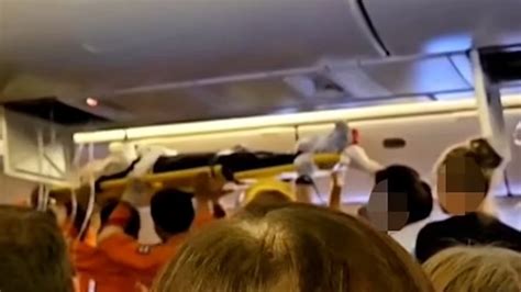 Singapore Airlines Extreme Turbulence Incident 80 Remain In Hospital