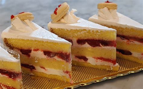 Strawberry Shortcake Slice Framboise Patisserie