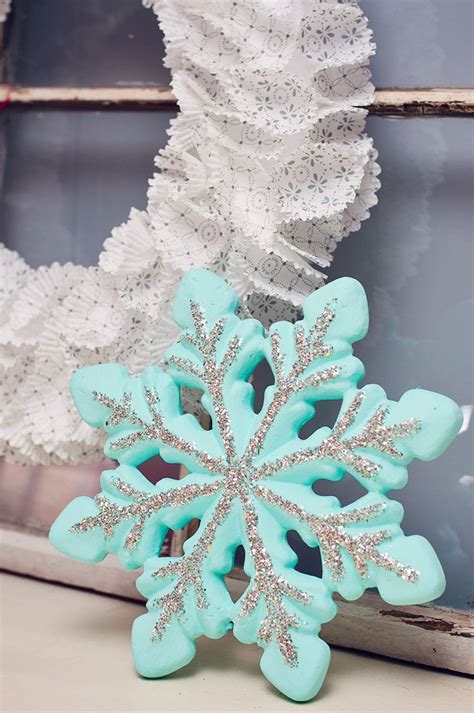 Fun Christmas Snowflake Craft