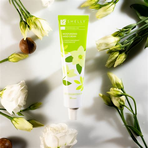 Увлажняющий крем для рук с маслом макадамии и жасмином Spring Touch ...