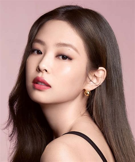 Download Jennie Kim Portrait Picture