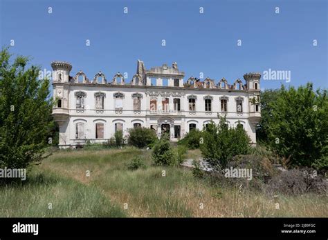 The Ruined Castle Valgros Frontenac Bram France Stock Photo Alamy