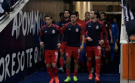 Buenas Noticias Chivas Muy Cerca De Recuperar A Dos Referentes