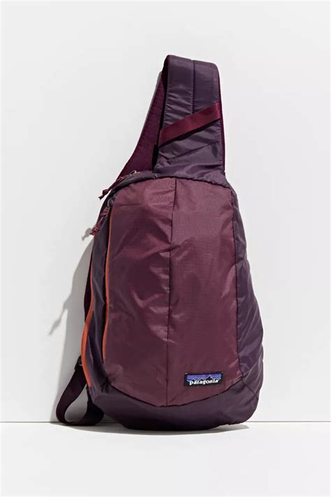 Patagonia Ultralight Black Hole Sling Bag | Urban Outfitters