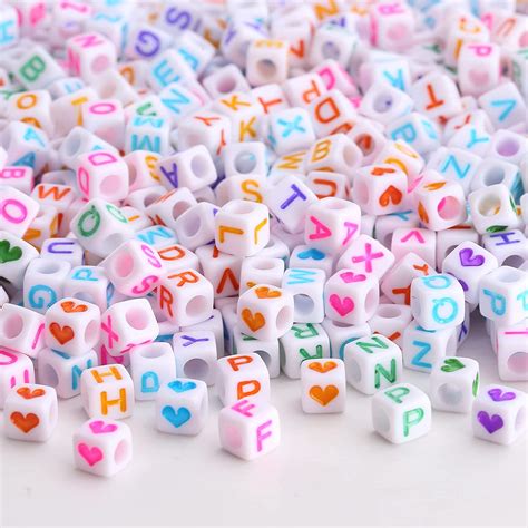 HERZWILD Perles Lettres 1000pcs Perles En Acrylique De L Alphabet