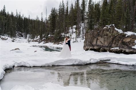 Emerald Lake Winter Elopement - Dom Autumn Photo