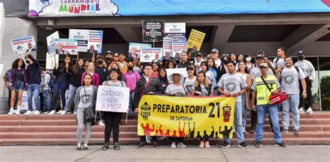 Con Batucada Exige Prepa 21 Seguridad Ante Clima De Violencia Gaceta Udg