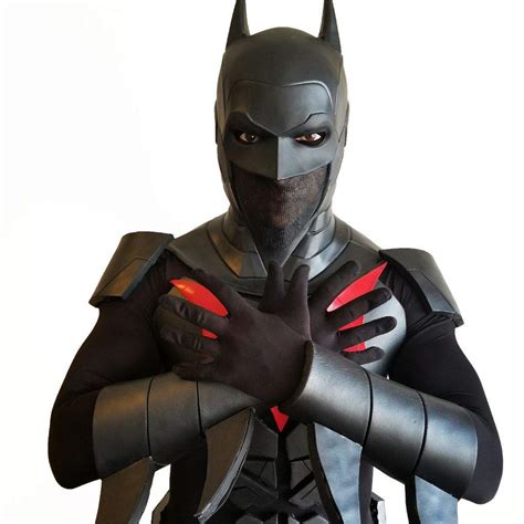 Batman Beyond Cosplay | Comics Amino